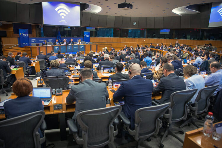 Rezoluta e Asamblesë së PPE: Ndryshimet e njëanshme në Kod minuan besimin europian, parlamenti të zbatojë rekomandimet e ‘Venecias’ për zgjedhjet e 25 prillit