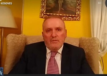 Vendimi për heqjen e titullit, Veton Surroi flet për herë të parë: Nuk la shije të mirë! Çfarë iu kërkova politikanëve 20 vite më parë?