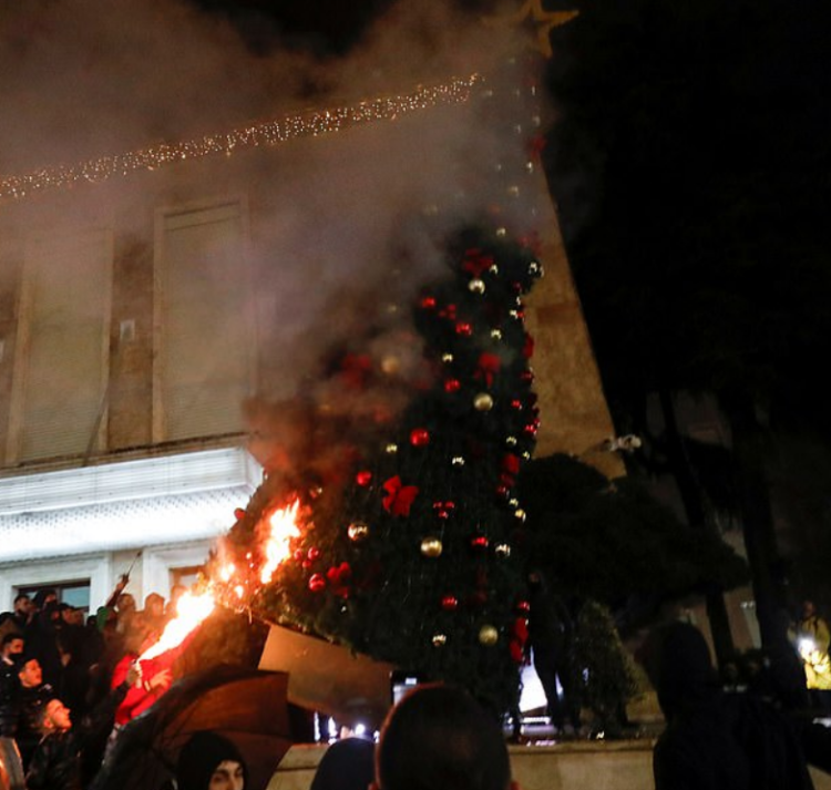 Djegia e pemes para kryeministrise