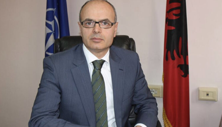 “Me kollë, temperaturë, gjilpëra…”, infektohet me koronavirus zv.ministri i Mbrojtjes, tregon gjendjen shëndetësore