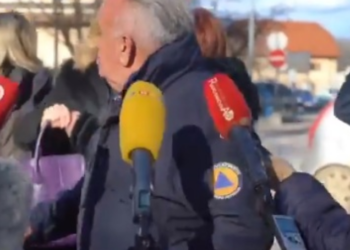 PAMJET e tmerrshme/ Momenti kur tërmeti godet Kroacinë, qytetarët e tmerruar, pluhuri mbulon gjithçka