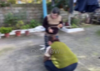 Kur të vdesim ne kush do kujdeset, brenga e çiftit të moshuarve që jetojnë me vajzën me sindromën down