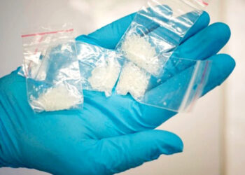 Vodhi dy makina në Tiranë, të riut i kapen edhe 167 doza heroine