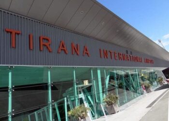 Grupi Kastrati në negociata për të blerë koncesionin e Aeroportit të Rinasit