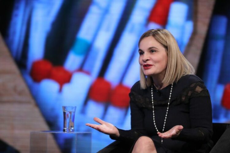 Masat kufizuese, Kryemadhi: Nuk i shërojnë shqiptarët dhe nuk e rrisin ekonominë, një presion psikologjik