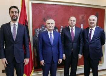 Ilir Meta takim me Kryetarin PDK-së: Kosovën dhe të gjithë shqiptarët në rajon i presin sfida të reja dhe jo të lehta