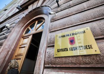 Gjykata Kushtetuese/ VOA: Yuri Kim apel për të disatën herë brenda një kohe të shkurtër…