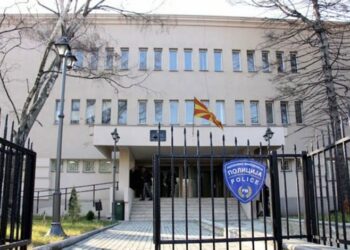 Masat për festat e fundvitit, qeveria maqedonave vendos linjë telefonike falas për të denoncuar shkeljen e rregullave