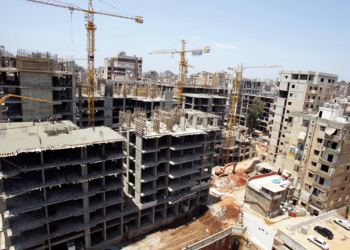 SKEMAT: Si futen paratë informale në ndërtim, pronat blihen nga individë me banim jashtë vendit