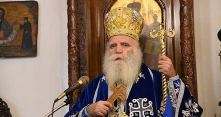 ” Mos e bëni vaksinën”, prifti grek trondit me deklaratën: Vaksinat e reja sot bëhen me …