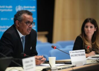 OBSH: Qëndroni në shtëpi për festa, mos rrezikoni jetën tuaj