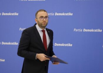 “Rimbursimi i kurës së COVID-19 skemë korruptive”, PD nxjerr dokumentin: Pacientët detyrohen të blejnë ilaçet vetëm tek 5 kompani