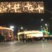 Protesta/ “Poshtë Diktatura” …Qindra të rinj mblidhen para kryeministrisë (Foto+ Video)