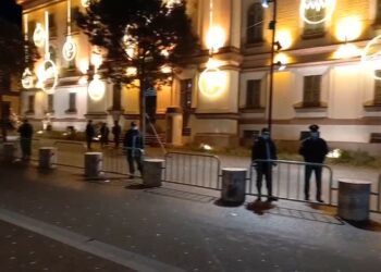 Vazhdojnë arrestimet/ Policia merr nën kontroll situatën