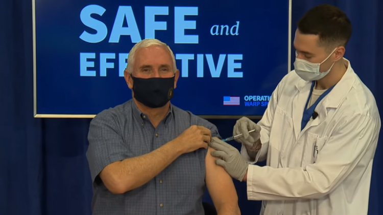 Nënpresidenti i SHBA bën ‘live’ vaksinën ndaj COVID-19: Mrekulli mjekësore, e sigurt dhe efektive (Video)