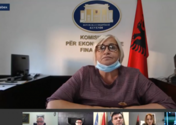 Buxheti 2021/ Komisioni i Ekonomisë rrëzon dekretin e Metës për kthim në Kuvend, vetëm Artur Roshi ishte pro