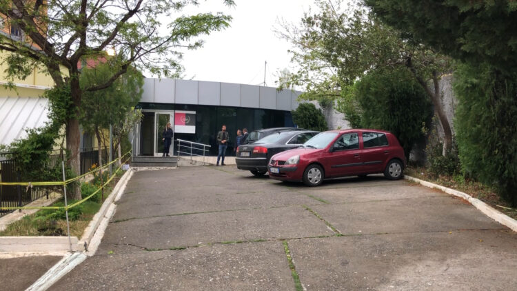 Aksidentuan për vdekje 61-vjeçarin në autostradë, Gjykata jep masën e sigurisë për dy të rinjtë