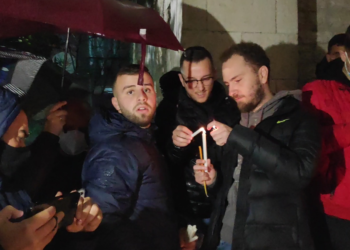 Vrasja e Klodian Rashës/ Pas Tiranës e Durrësit, kërkojnë drejtësi edhe të rinjtë e Gjirokastrës.