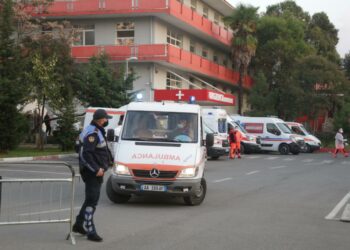 Ministria e Shëndetësisë, ja sa persona u testuan pozitivë në 24 orët e fundit. Ndërrojnë jetë 15 pacientë me COVID