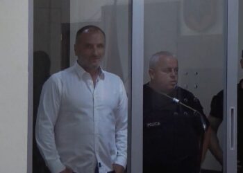 Shtyhet serish seanca gjyqësore për Izet Haxhinë, mungon gjyqtari
