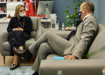 Kryemadhi takohet me kryetarin e Prezencës së OSBE-së në Shqipëri, ja çfarë kanë diskutuar