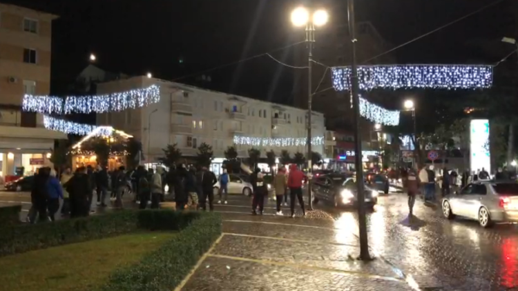 Vrasja e Klodian Rashës/ Nis për të tretën ditë protesta në Lezhë