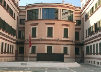 Zyrat e aplikimeve për dokumente biometrike të hapura deri në 30 dhjetor, rinisin në 5 janar