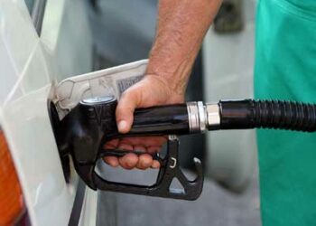 Shqipëria, vendi më i varfër i Europës me çmimin më të lartë të naftës