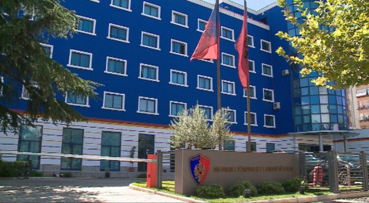 “Asgjë nuk harrohet”/ Policia deklaratë pas njoftimit të SPAK për zbardhjen e dy vrasjeve të bujshme. Njihuni me të shkuarën e dy të arrestuarve