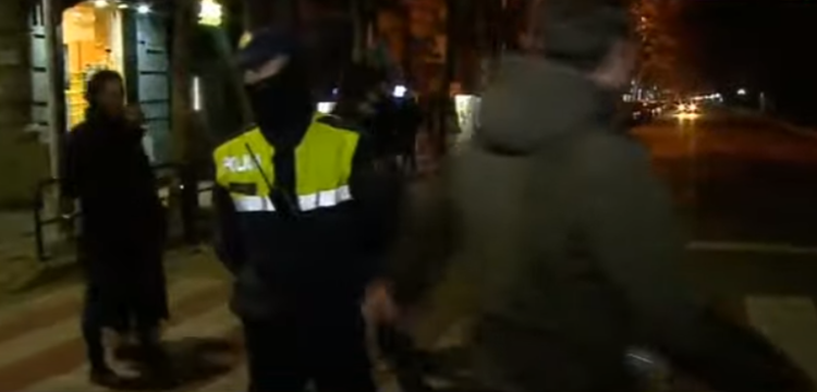 Protesta për vrasjen e Klodianit/ Delegacioni i BE-së në Shqipëri: Zero tolerancë për kanosjet ndaj medias!