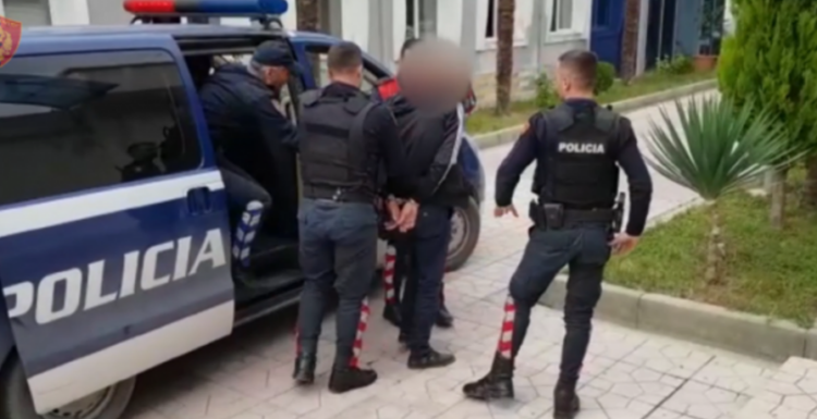 Kanosi me armë qytetarin dhe i mori makinën, arrestohet autori në Krujë