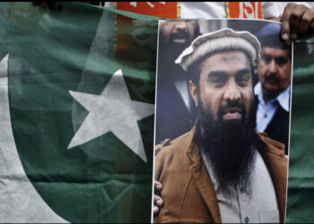 Akuzohet për sulme terroriste, arrestohet lideri i një grupi militant në Pakistan