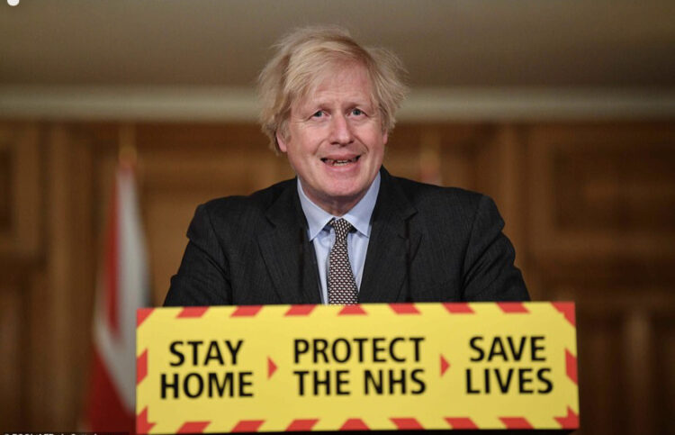 Mbi 100 mijë viktima nga Covid, Boris Johnson kërkon falje dhe PARALAJMËRON Europën