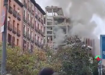 (FOTO)‘Tronditet’ Spanja!/ Shpërthim i fuqishëm në qendër të Madridit, konfirmohen dy viktima, evakuohen banorët