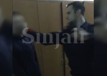 I riu që u keqtrajtua nga Haris Kelmendi rrëfen dhunën brutale: Aty shihet fundi i rrahjes 2-orëshe