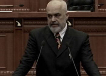 Vaksina ndaj COVID-19/ Rama vijon me kritikat: BE nuk pa përtej kufijve të vetëvetes, në rajon përveç Serbisë e Shqipërisë asnjë tjetër s’ka nisur