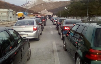 Vijojnë hyrje-daljet në Qafë Thanë e Kapshticë