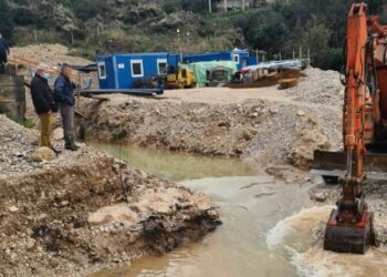 Delvina mbetet pa ujë të pijshëm, Bashkia: Bëmë analizat, ka baktere dhe nuk e dimë kur do të normalizohet situata