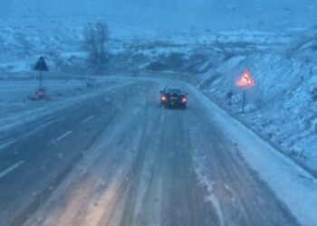 Ulja e temperaturave/ Nisin reshjet e borës në qarkun e Korçës, nuk ka probleme me qarkullimin e mjeteve
