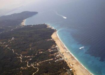 “Greqia zgjeron territorin me 12 milje”, DW: I parapriu një marrëveshje paraprake me Shqipërinë