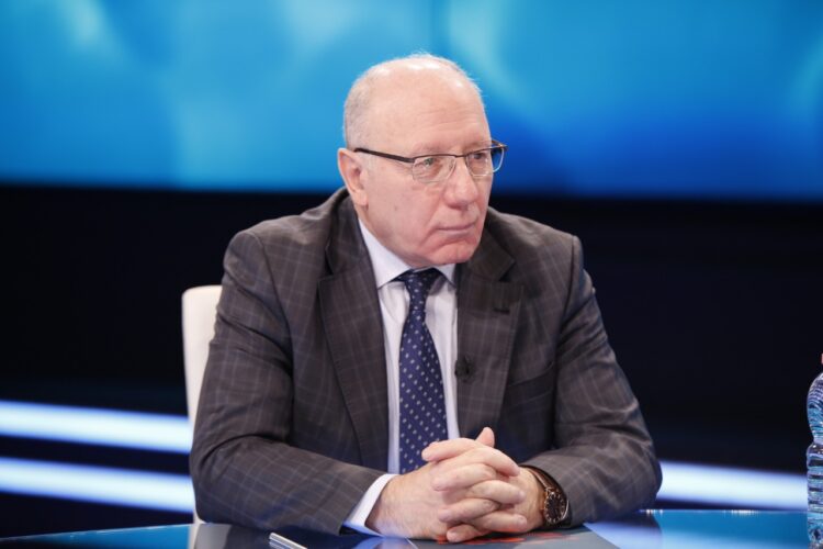“Imunizimi i tufës”/ Sulçebe: Është një proces i gjatë. Duhen minimalisht rreth 4 milionë doza