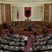 Kuvendi i Shqipërisë mblidhet në seancë të jashtëzakonshme. Deputetët po votojnë për emërimet e dy ministrave të rinj