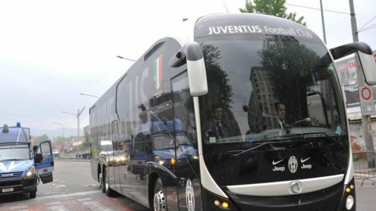 Futbolli ‘shpëton’ nga COVID-19?/ Asnjë futbollist i infektuar, ndeshja Milan- Juventus do të luhet