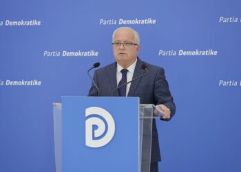 “Miliona euro investime fasadë u hodhën në det”, Spaho: Rama premtoi se do u japë fund përmbytjeve, por Shqipëria po kalon gjendje të rëndë me shiun e parë