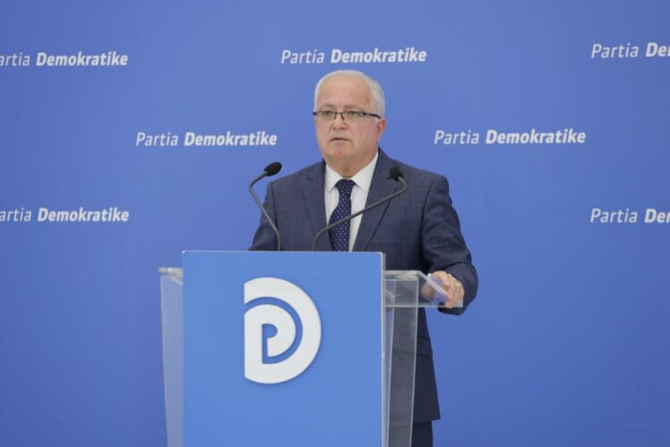 “Miliona euro investime fasadë u hodhën në det”, Spaho: Rama premtoi se do u japë fund përmbytjeve, por Shqipëria po kalon gjendje të rëndë me shiun e parë