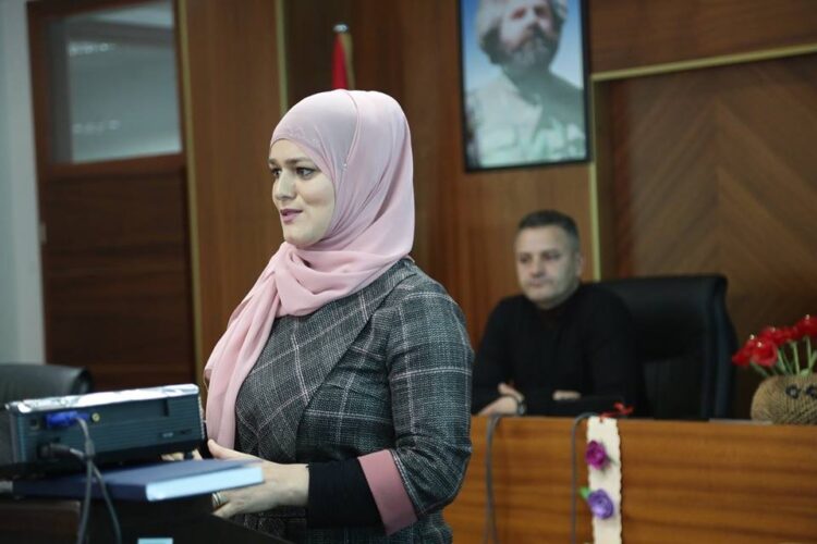 Mësuesja nga Kosova, Arbnora Fejza