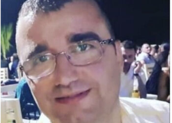 Merrte para nga qytetarët në këmbim të dokumenteve të lejes së legalizimit/ Arrestohet drejtori i Kadastrës në Berat