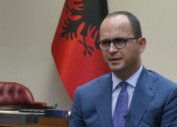U përfol se kërkon shtetësi të Kosovës për t’iu bashkuar “Vetëvendosjes”/ Reagon Ditmir Bushati…
