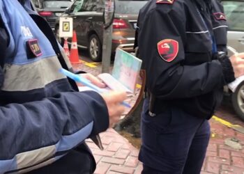 Thyen rregullat anti-Covid, 923 shtetas persona të gjobitur nga policia