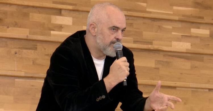 Rama nga Korça: Morëm konfirmim, të hënën fillon furnizimi me vaksinën nga Pfizer